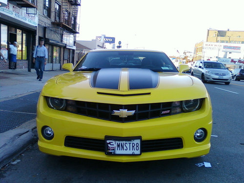 Vanity license plate: Monster V8